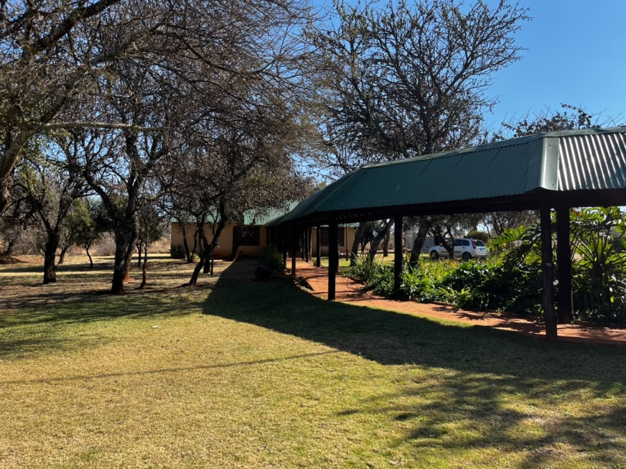 4 Bedroom Property for Sale in Doringkruin North West